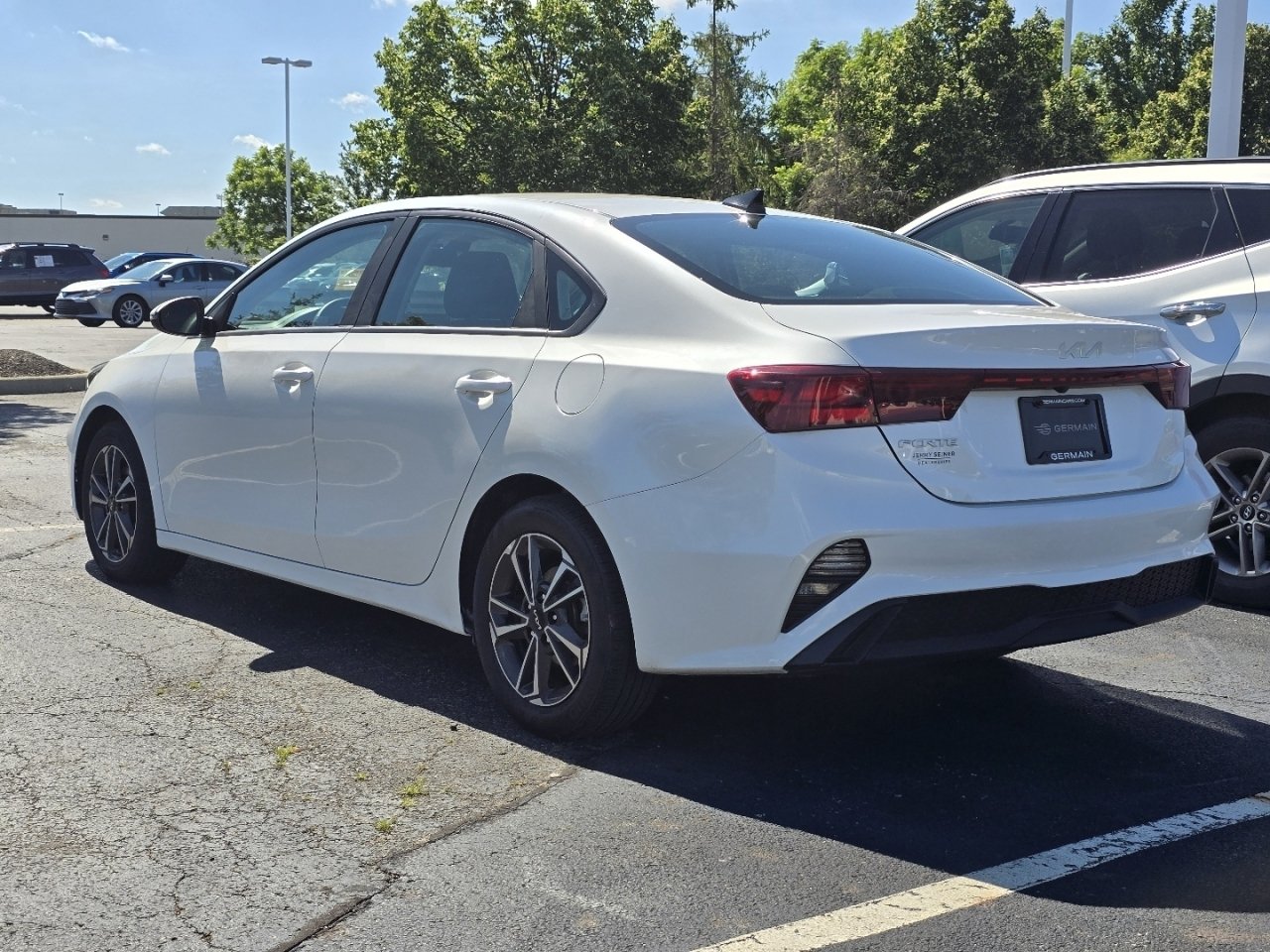 Used 2023 Kia Forte LXS w/ LXS Technology Package FWD image 5