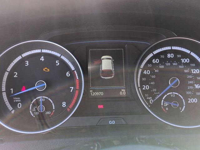 Used 2017 Volkswagen Golf 4-Door image 17