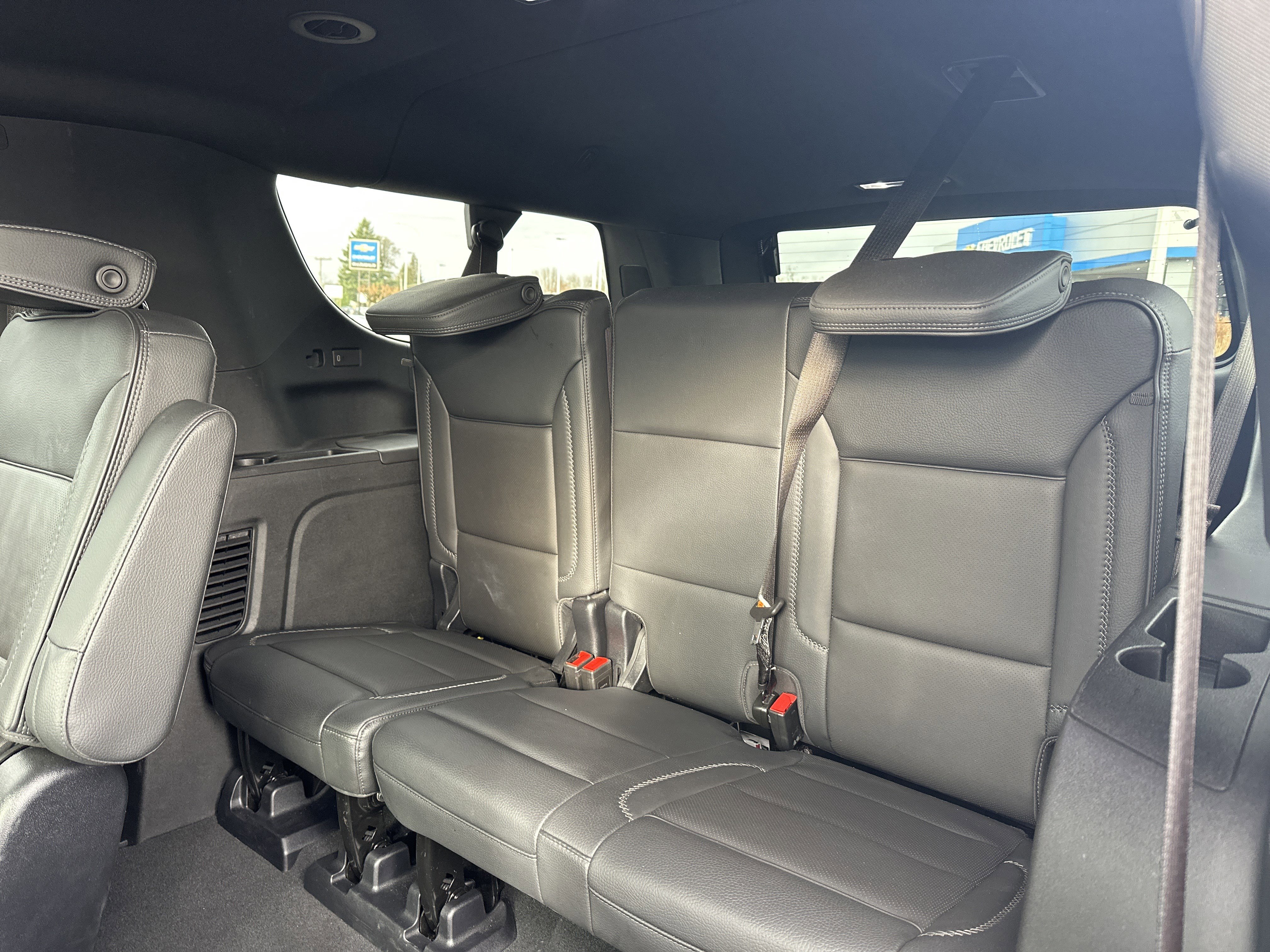 Used 2025 GMC Yukon XL Denali image 12