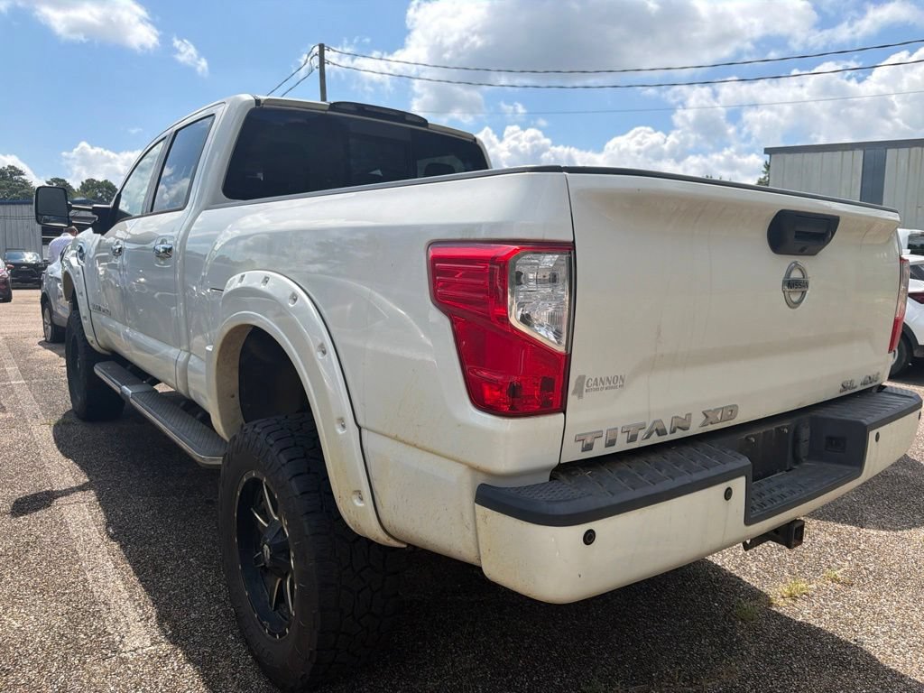 Used 2019 Nissan Titan SL w/ Chrome Package AWD/4WD image 4