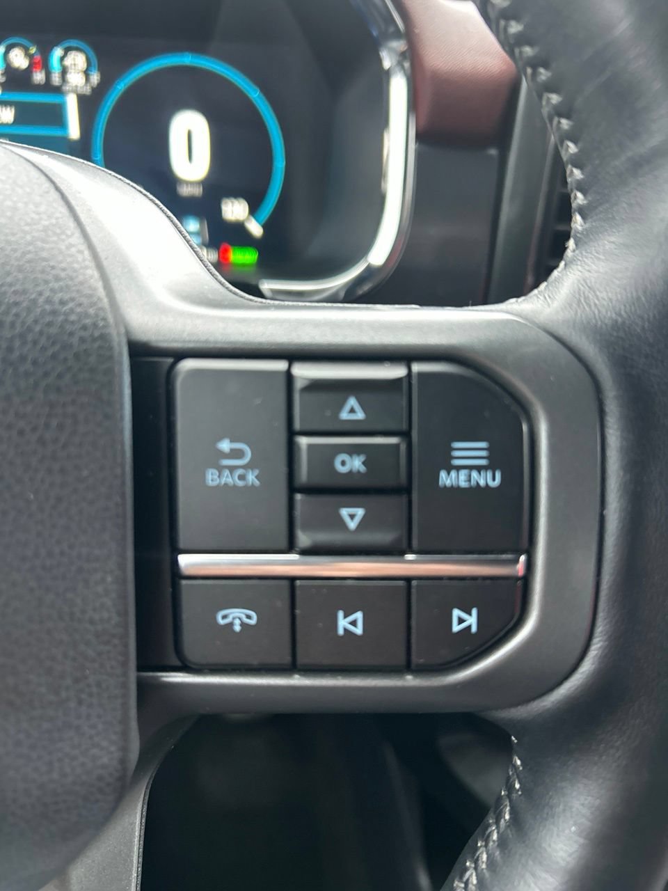 Used 2022 Ford F150 Lariat w/ Equipment Group 502A High AWD/4WD image 19