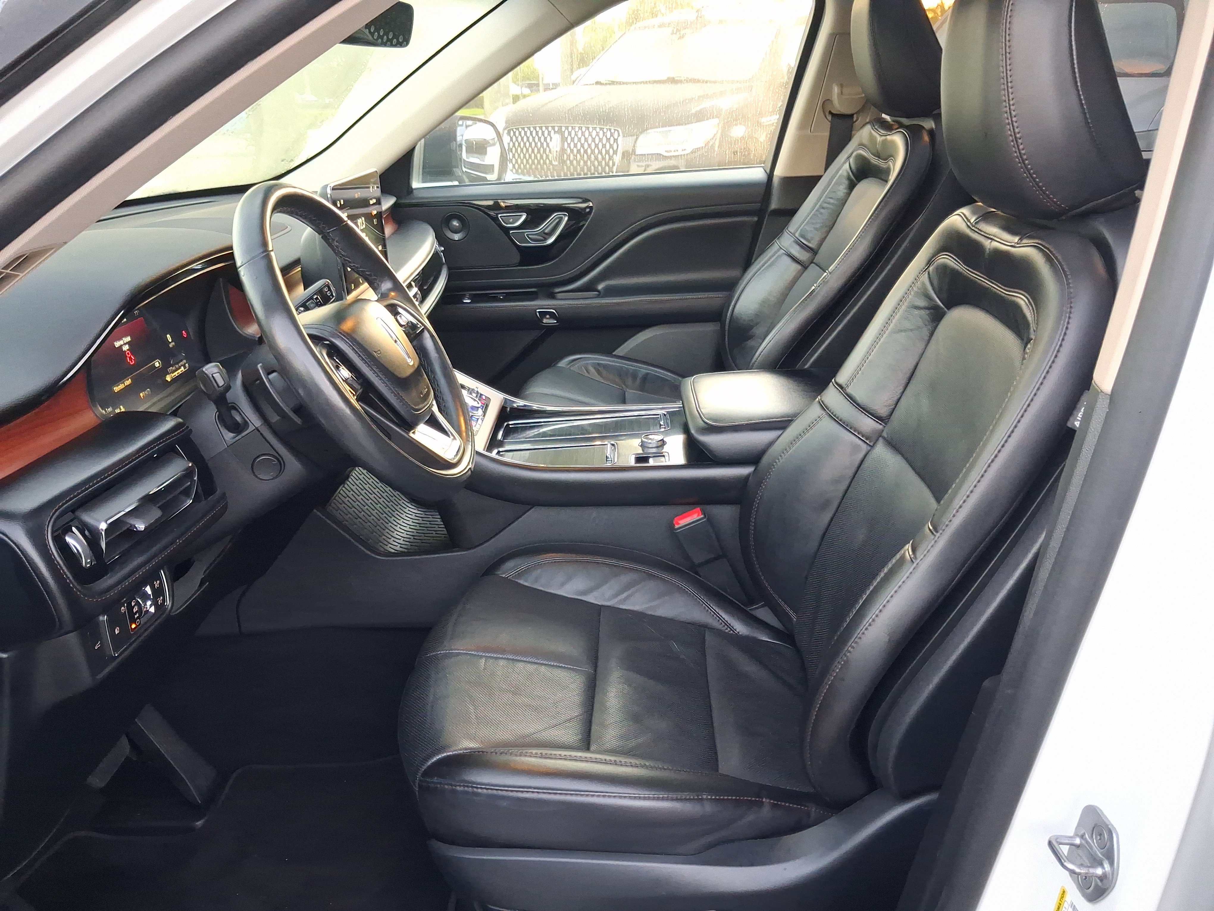 Certified 2021 Lincoln Aviator Reserve w/ Elements Package Plus RWD image 12