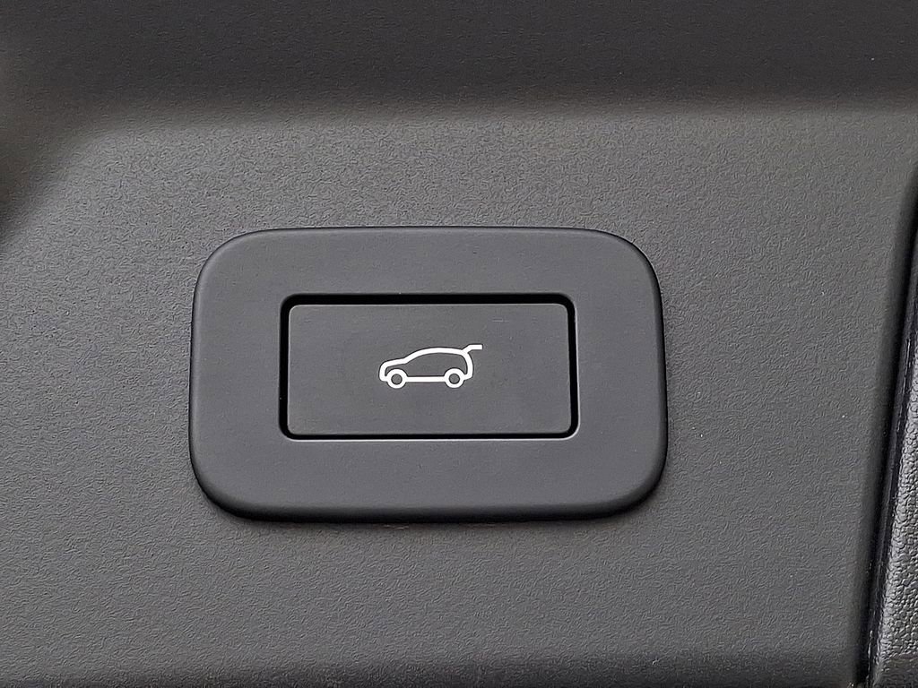 Certified 2026 Land Rover Range Rover Velar S image 27