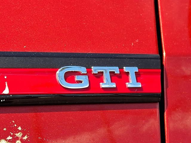 Used 2024 Volkswagen GTI SE FWD image 30