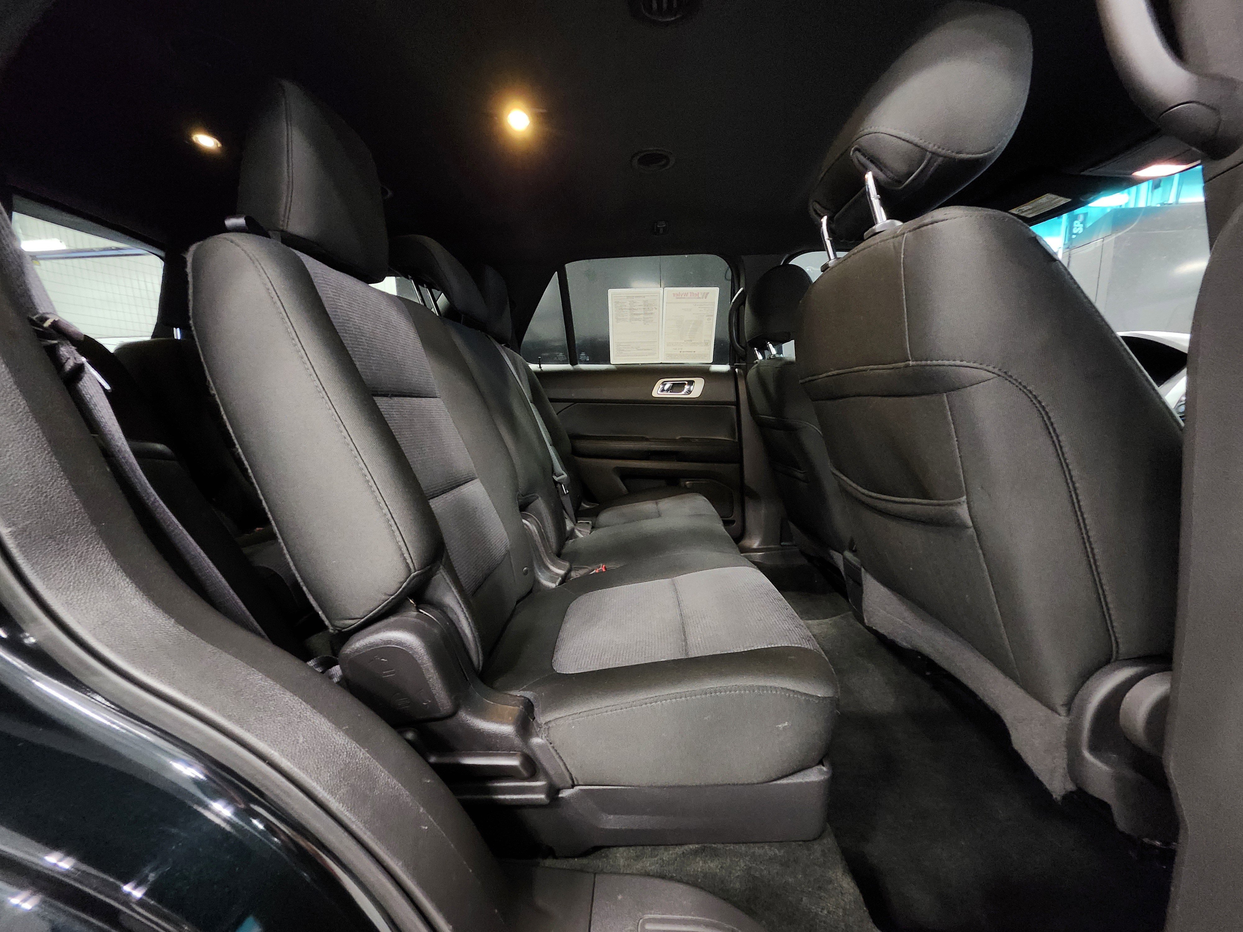 Used 2014 Ford Explorer XLT image 24