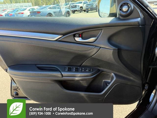 Used 2016 Honda Civic Touring image 19