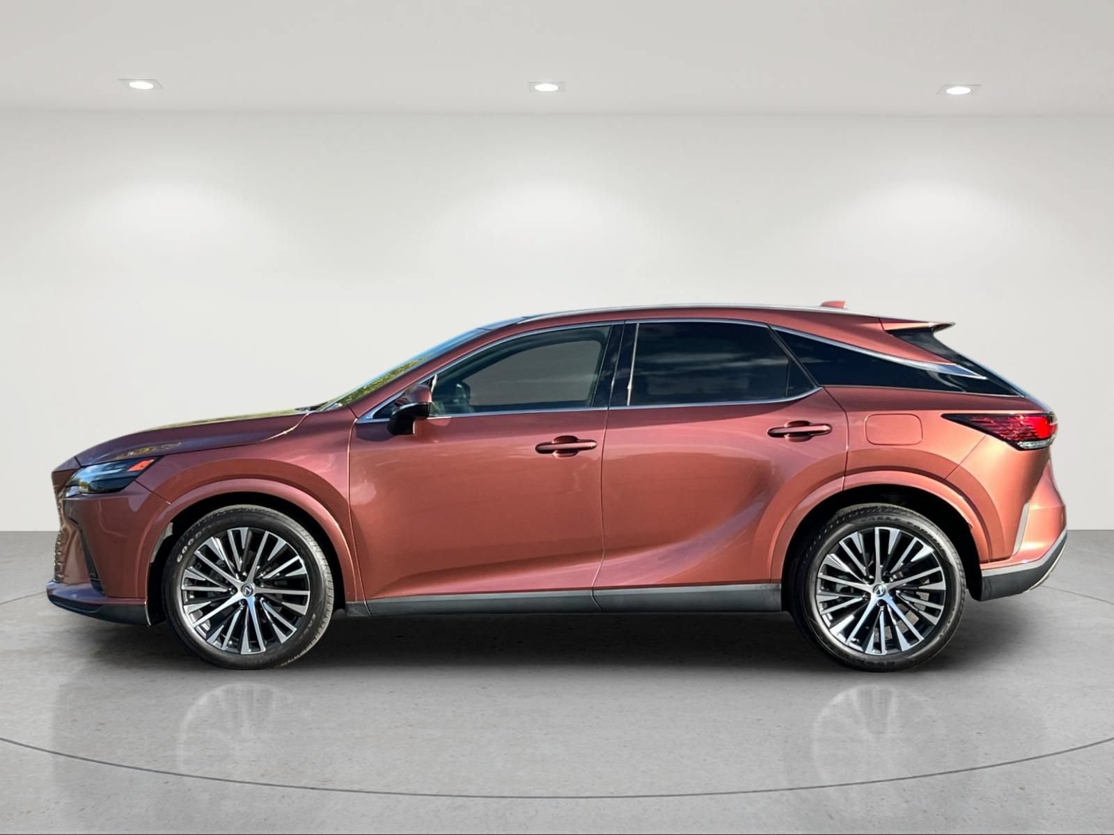 Used 2023 Lexus RX 350 Premium Plus w/ Cold Area Package AWD/4WD image 2