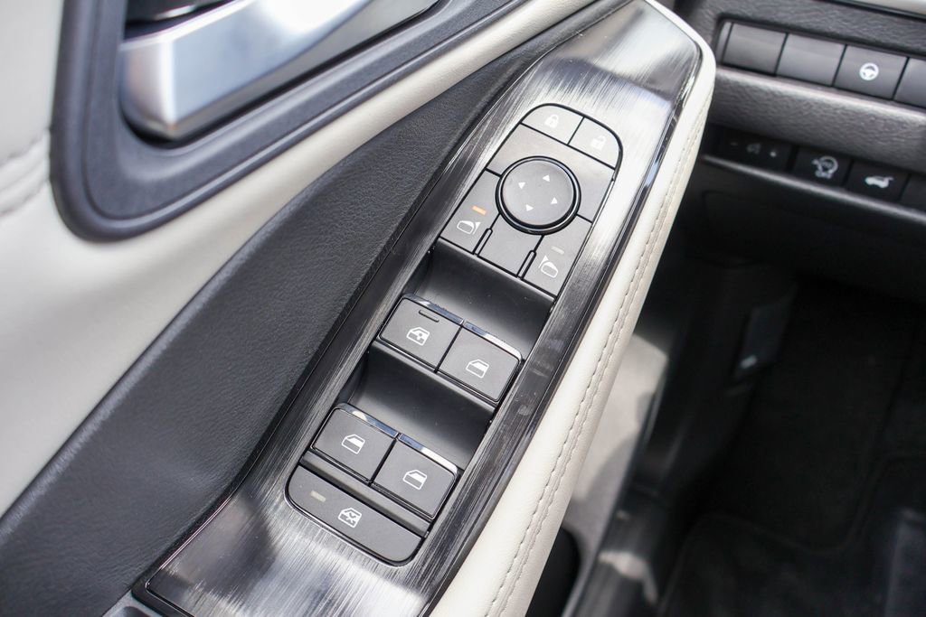 New 2026 Nissan Rogue SV FWD image 16