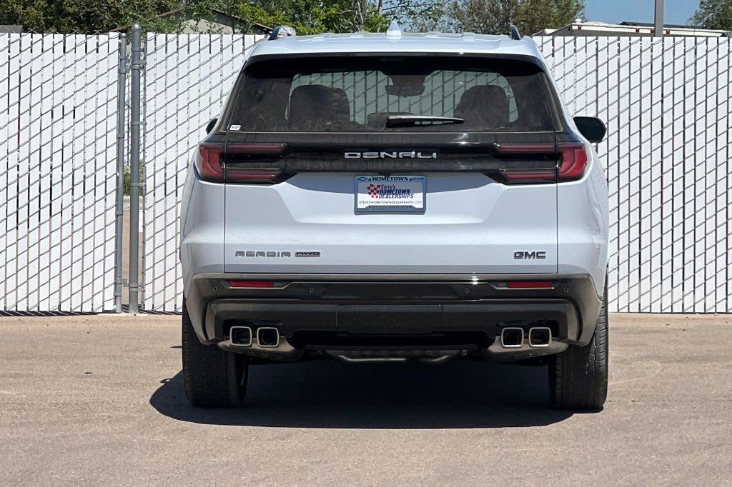 New 2026 GMC Acadia Denali Ultimate AWD/4WD image 5