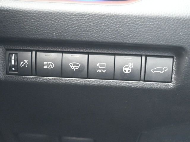 Used 2019 Toyota RAV4 Limited w/ Advanced Technology Package image 27