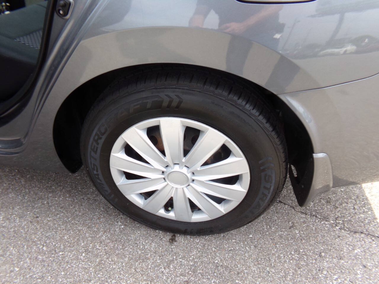 Used 2020 Nissan Versa S FWD image 23