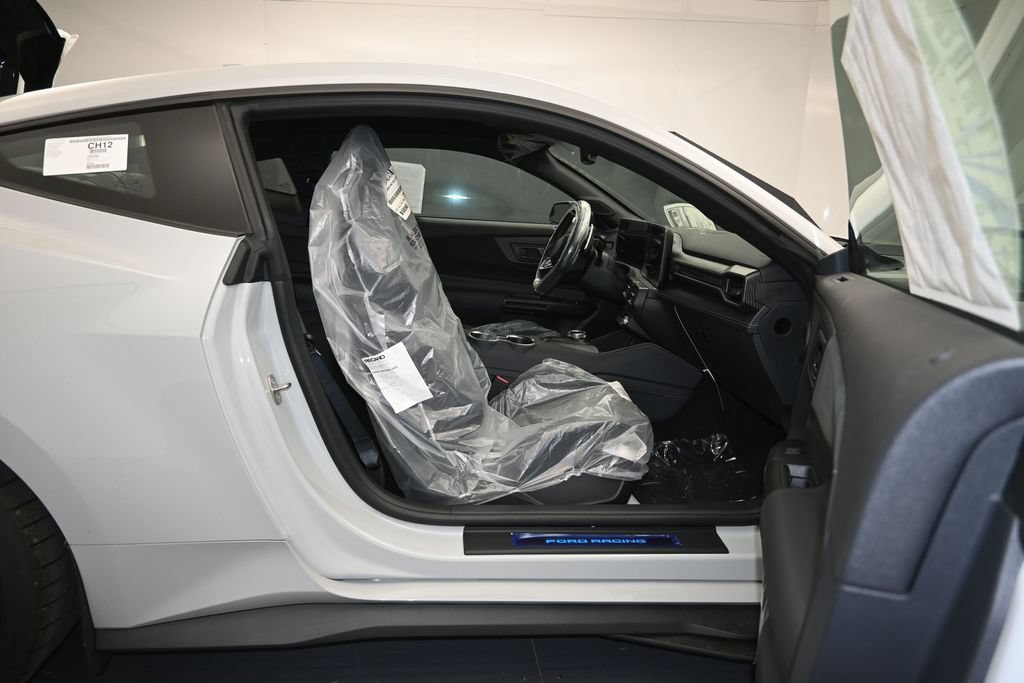 New 2026 Ford Mustang Dark Horse SC w/ Carbon Fiber Exterior Package RWD image 26