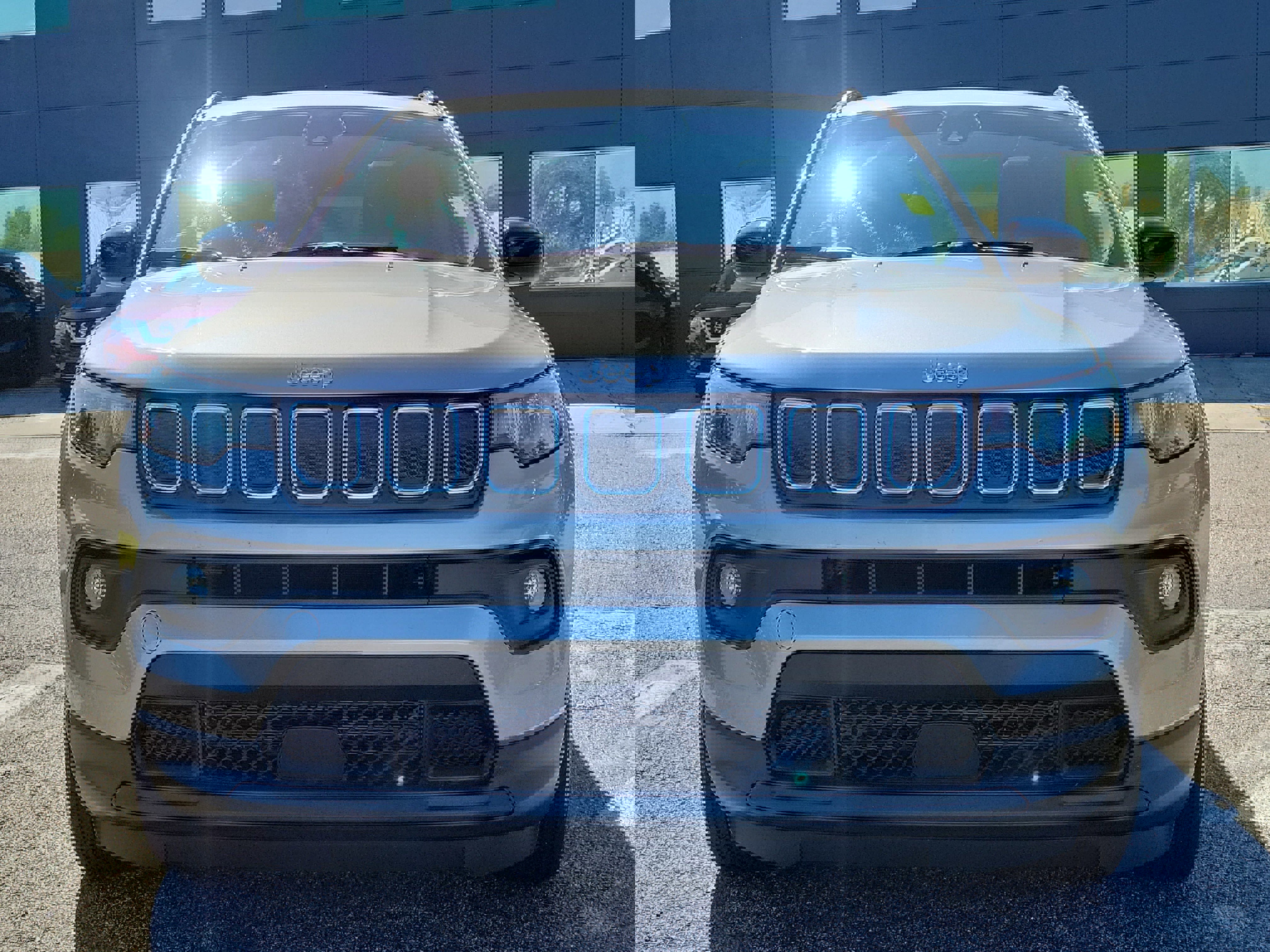 Used 2022 Jeep Compass Latitude w/ Sun and Sound Group image 2