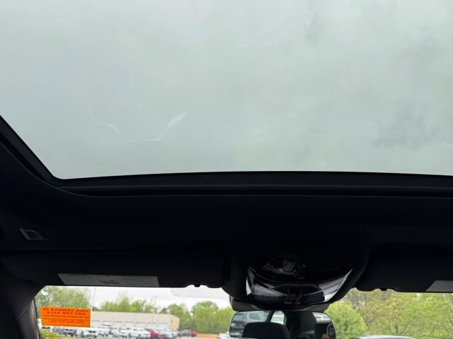 Used 2024 BMW 540i xDrive w/ Premium Package image 15