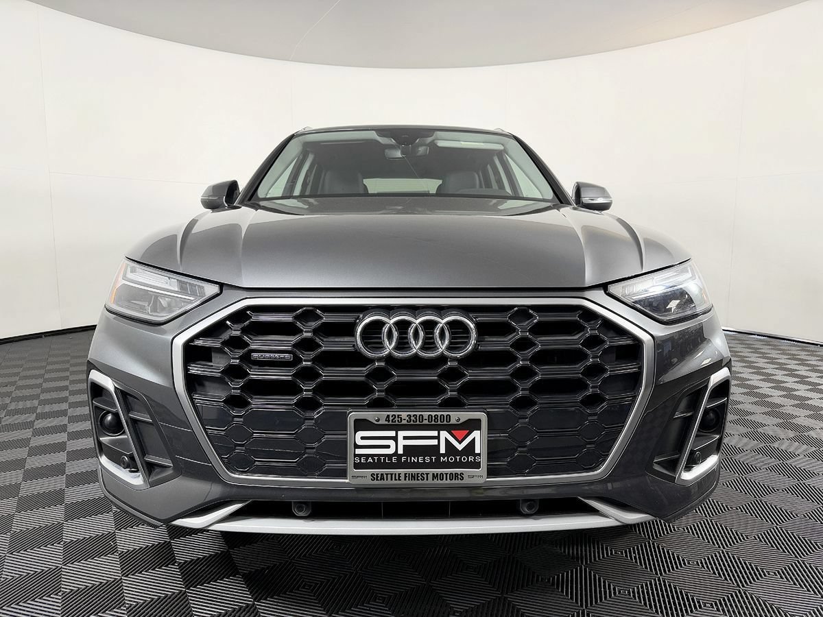 Used 2023 Audi Q5 2.0T Premium w/ Convenience Package AWD/4WD image 4