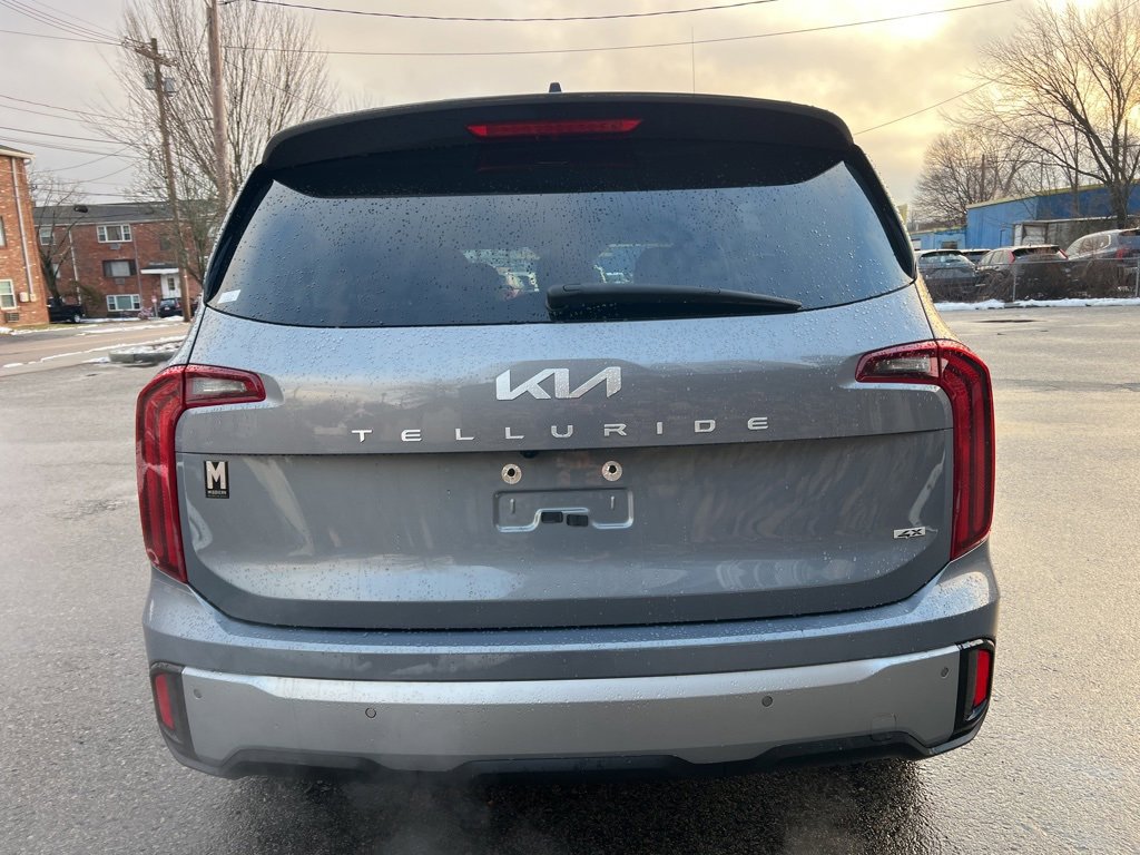 Used 2023 Kia Telluride LX image 4