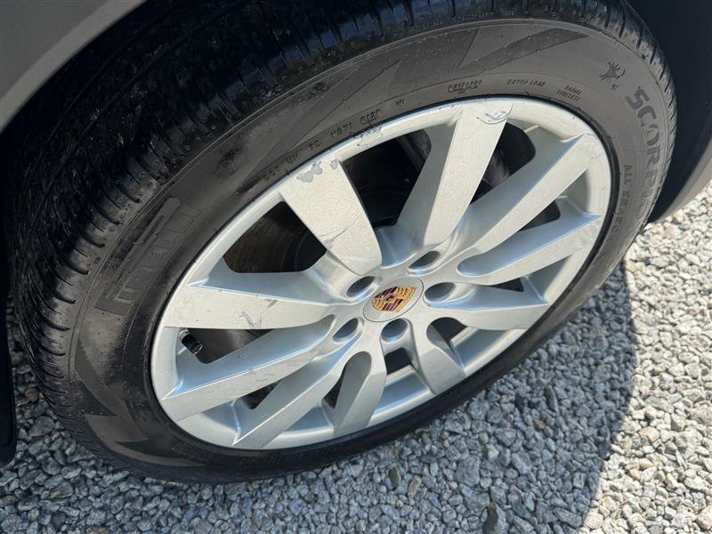 Used 2014 Porsche Cayenne AWD/4WD image 19