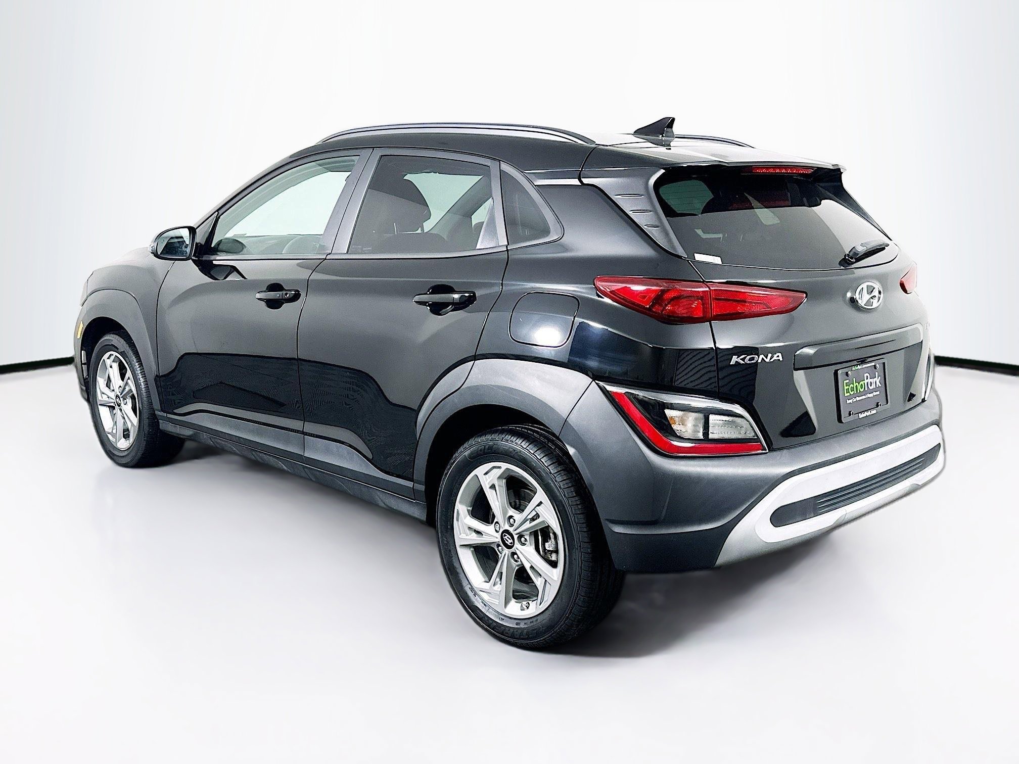 Used 2023 Hyundai Kona SEL w/ Cargo Package image 5