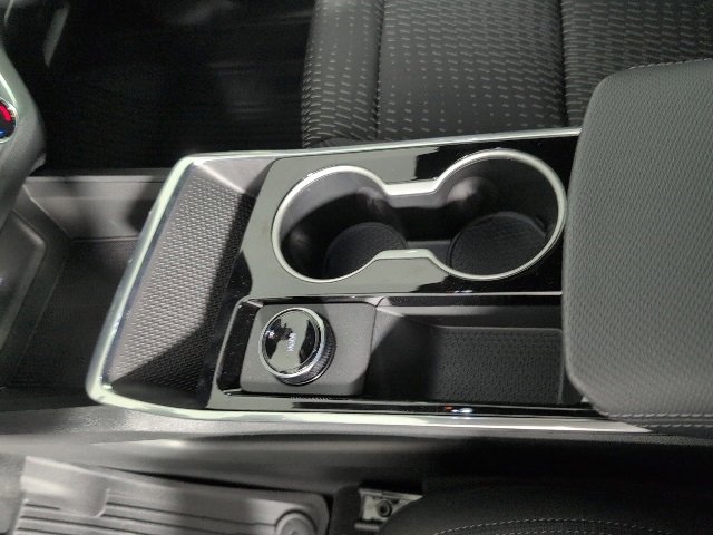 New 2026 Chevrolet Equinox LT w/ LPO, Floor Liner Package image 20