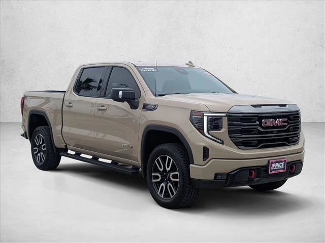 Used 2023 GMC Sierra 1500 AT4 w/ AT4 Preferred Package AWD/4WD image 3