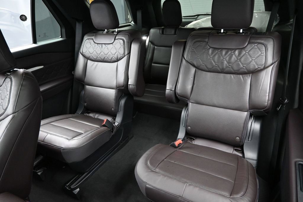 New 2027 Ford Explorer Platinum w/ LUX Leather Package AWD/4WD image 18