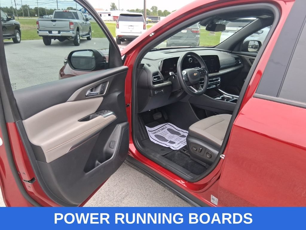 Used 2024 Chevrolet Traverse LT AWD/4WD image 14