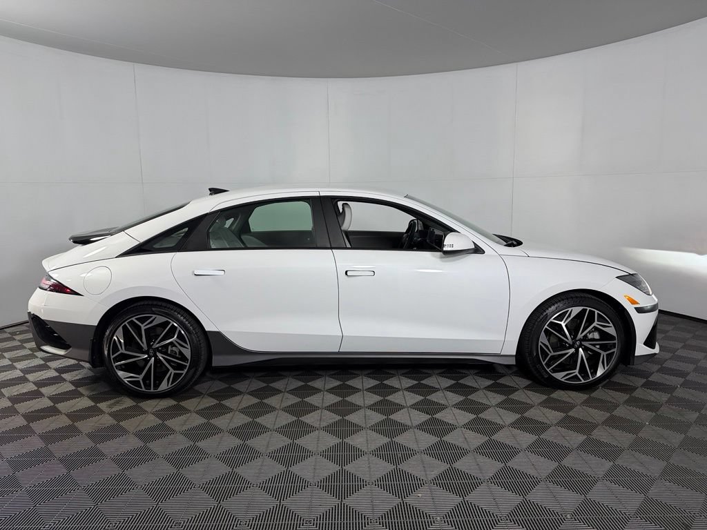 Used 2025 Hyundai Ioniq 6 SEL RWD image 7