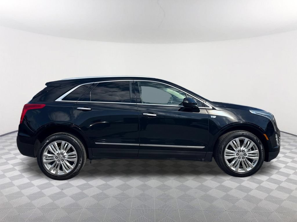Used 2017 Cadillac XT5 Premium Luxury w/ Advanced Security Package FWD image 3