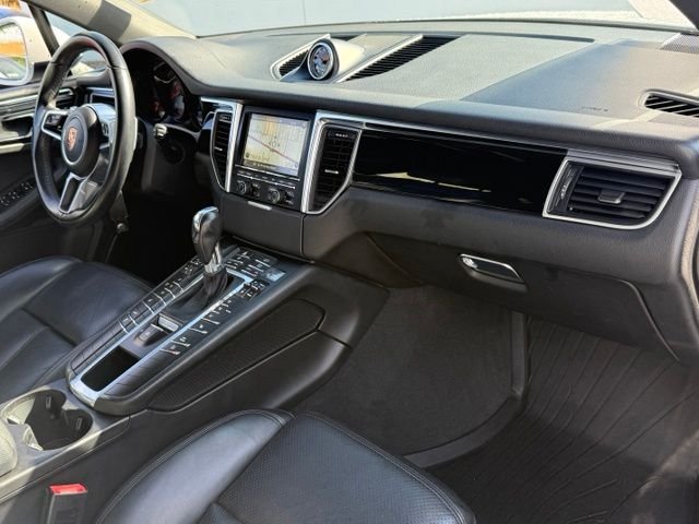 Used 2015 Porsche Macan S AWD/4WD image 18