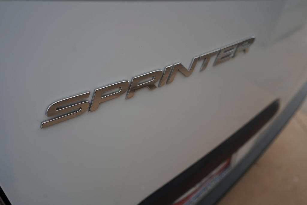 Used 2025 Mercedes-Benz Sprinter 2500 image 6