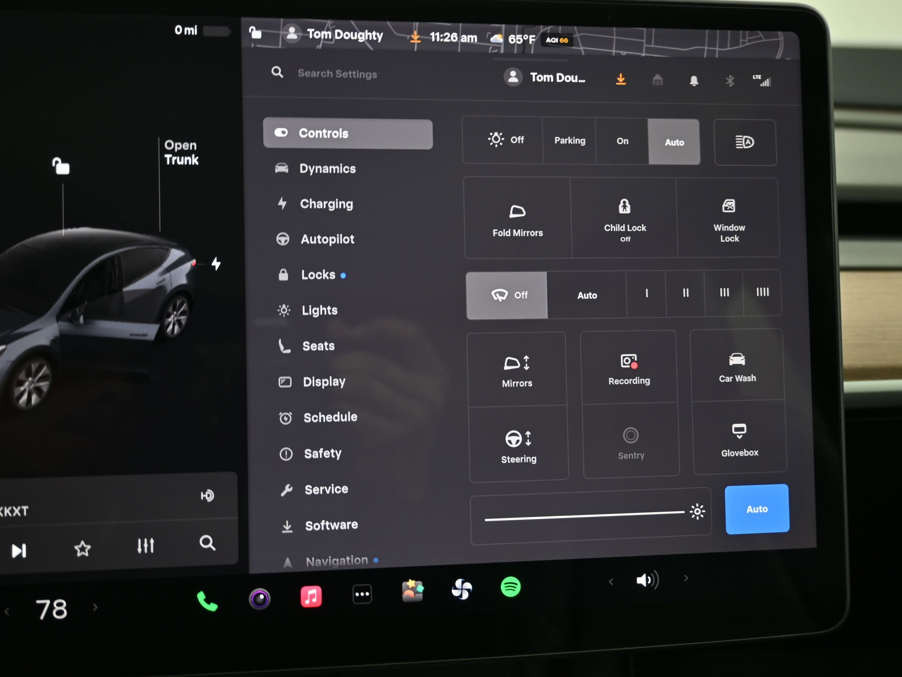 Used 2022 Tesla Model Y Long Range image 23