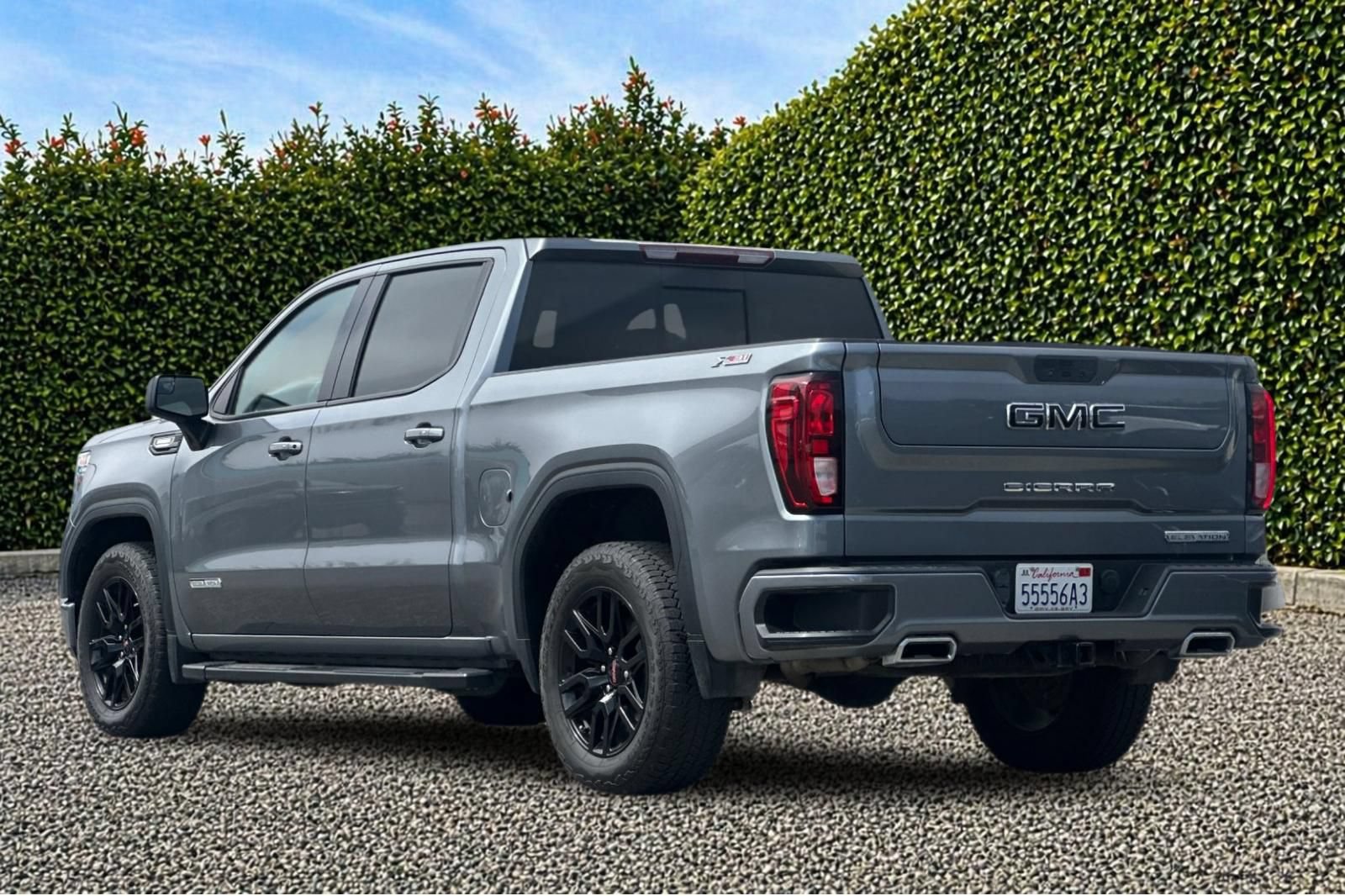 Used 2020 GMC Sierra 1500 Elevation w/ Elevation Value Package AWD/4WD image 6