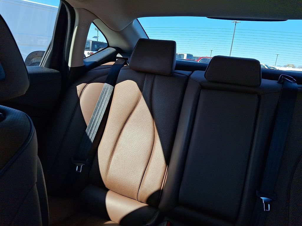 Used 2023 Acura TLX w/ Advance Package AWD/4WD image 19