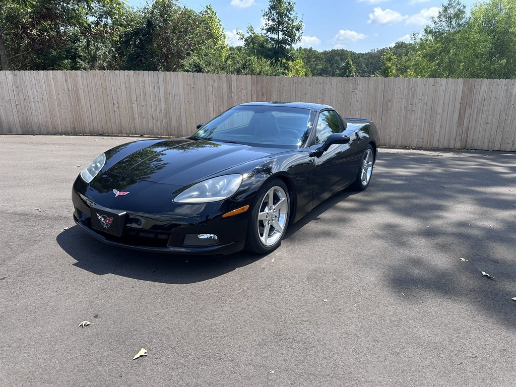 Used 2005 Chevrolet Corvette Coupe w/ Preferred Equipment Group
