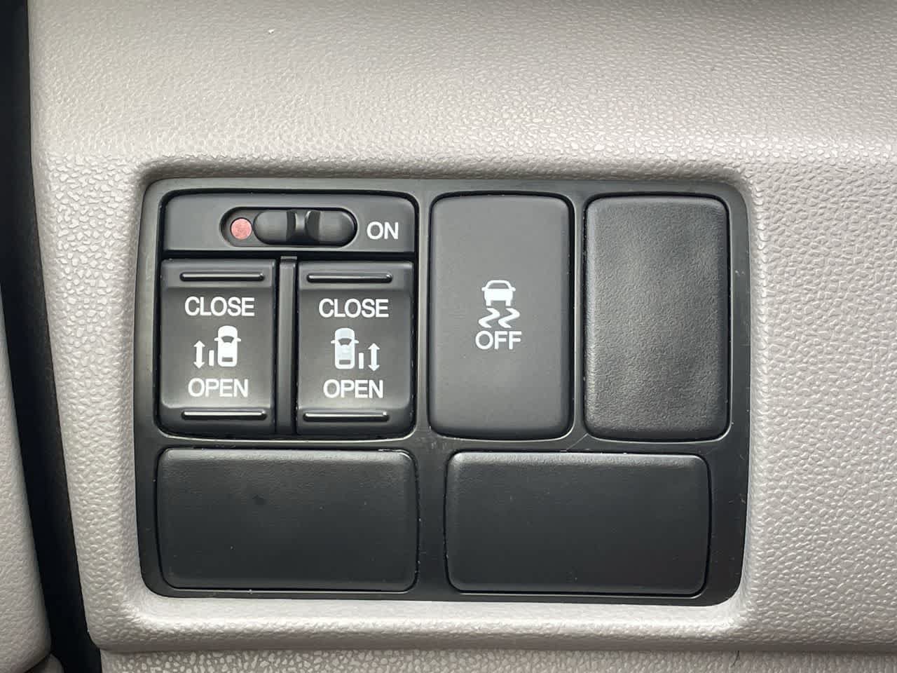 Used 2016 Honda Odyssey SE image 27