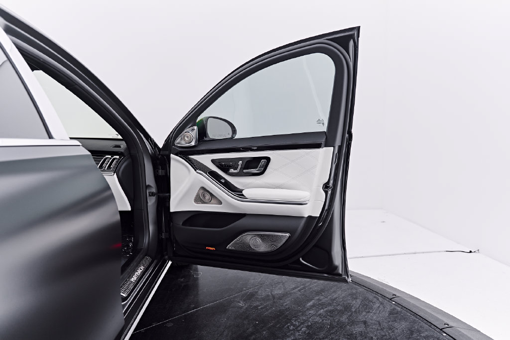 Used 2026 Mercedes-Benz Maybach S 580 4MATIC image 24