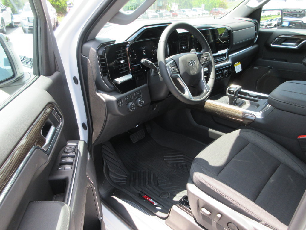 New 2026 Chevrolet Silverado 1500 RST AWD/4WD image 16