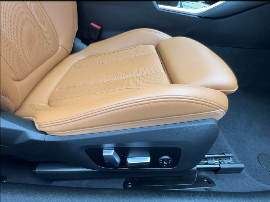 Used 2024 BMW M440i Coupe RWD image 29