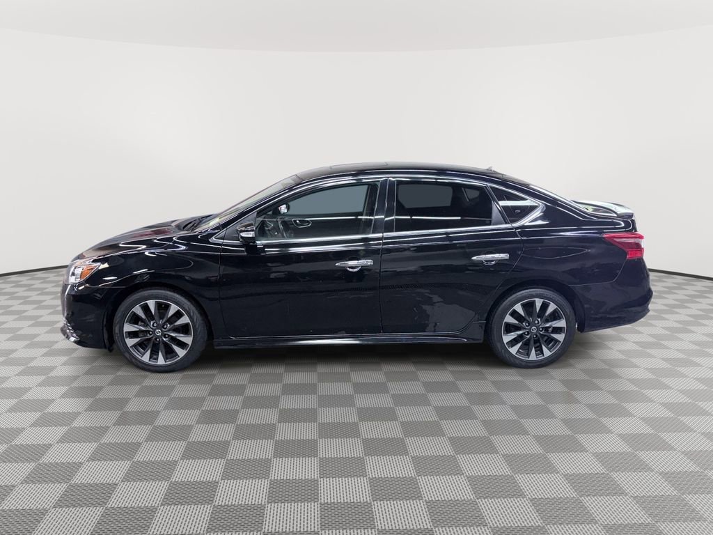 Used 2019 Nissan Sentra SR w/ Premium Package (SR) FWD image 6