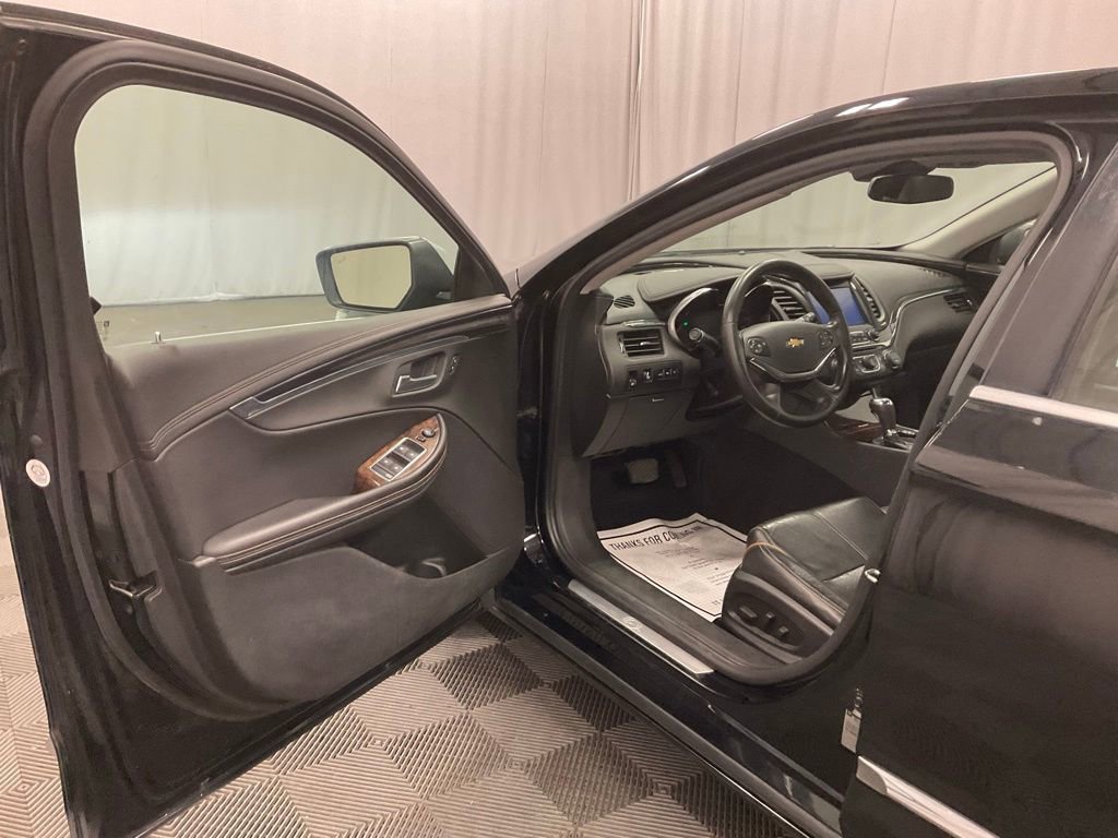 Used 2014 Chevrolet Impala LTZ FWD image 27