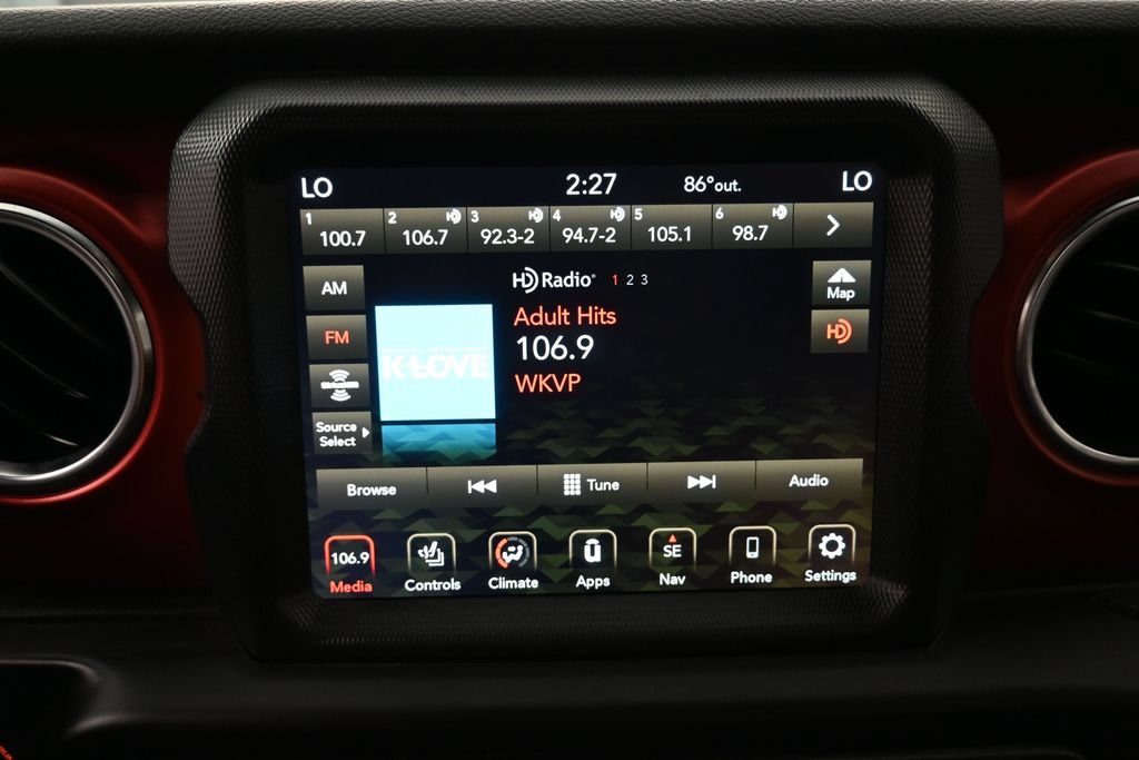 Used 2021 Jeep Gladiator Rubicon AWD/4WD image 14