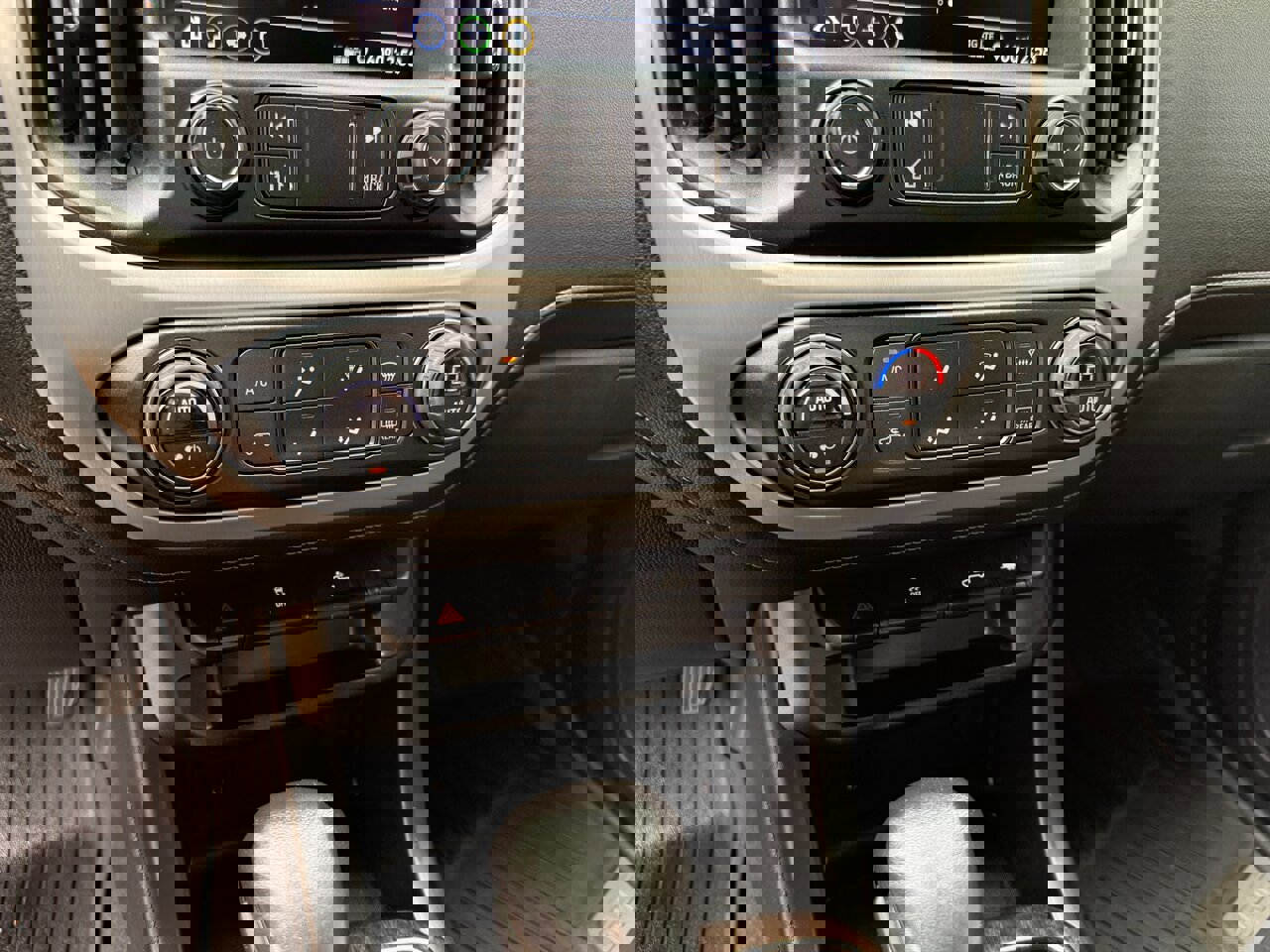 Used 2022 GMC Canyon Elevation w/ Trailering Package image 16