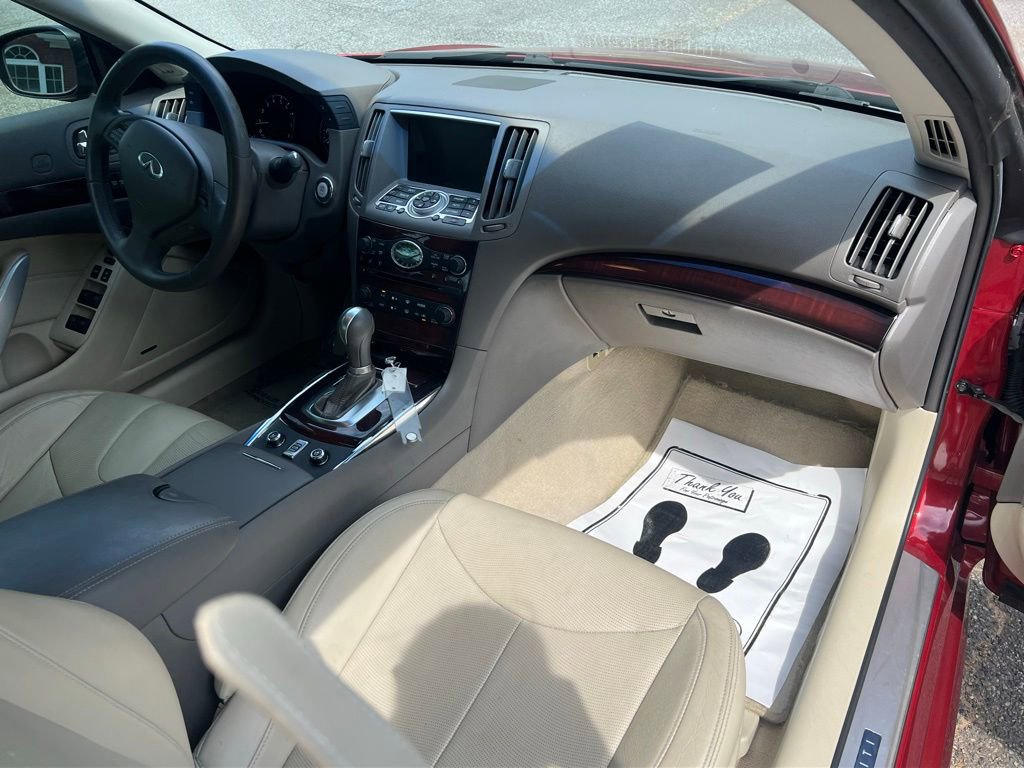 Used 2014 INFINITI Q60 Convertible w/ Premium Package RWD image 14