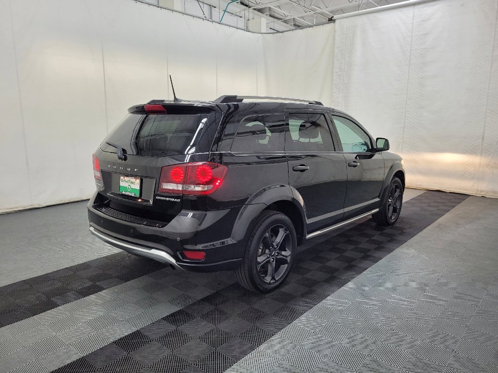 Used 2020 Dodge Journey Crossroad FWD image 9