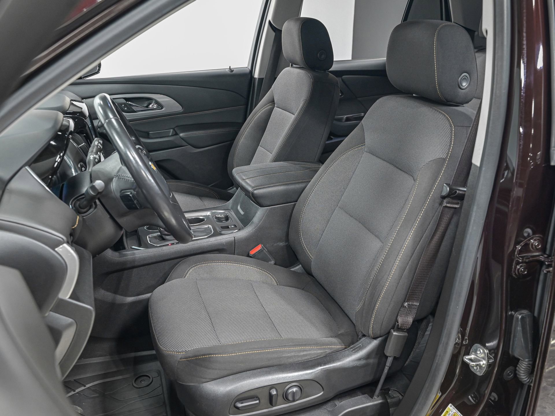 Used 2020 Chevrolet Traverse LT w/ LPO, Floor Liner Package image 18