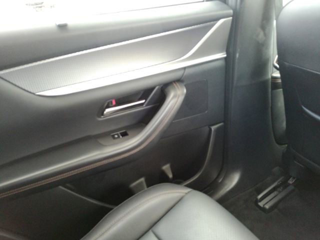 Used 2025 MAZDA CX-70 3.3 Turbo w/ Preferred Package image 32