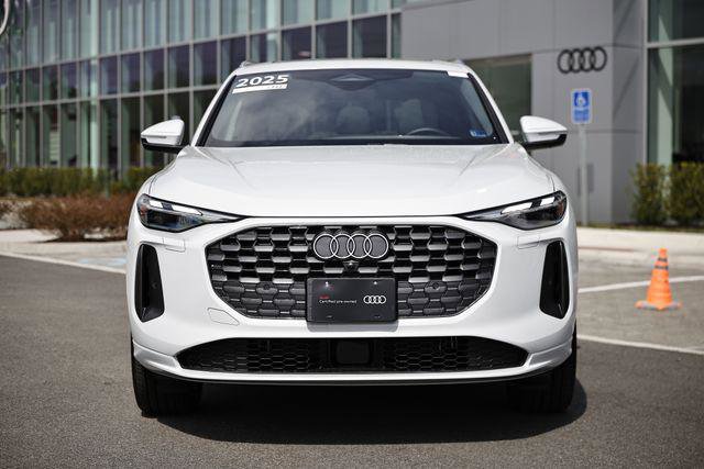 Certified 2025 Audi Q5 Premium image 13