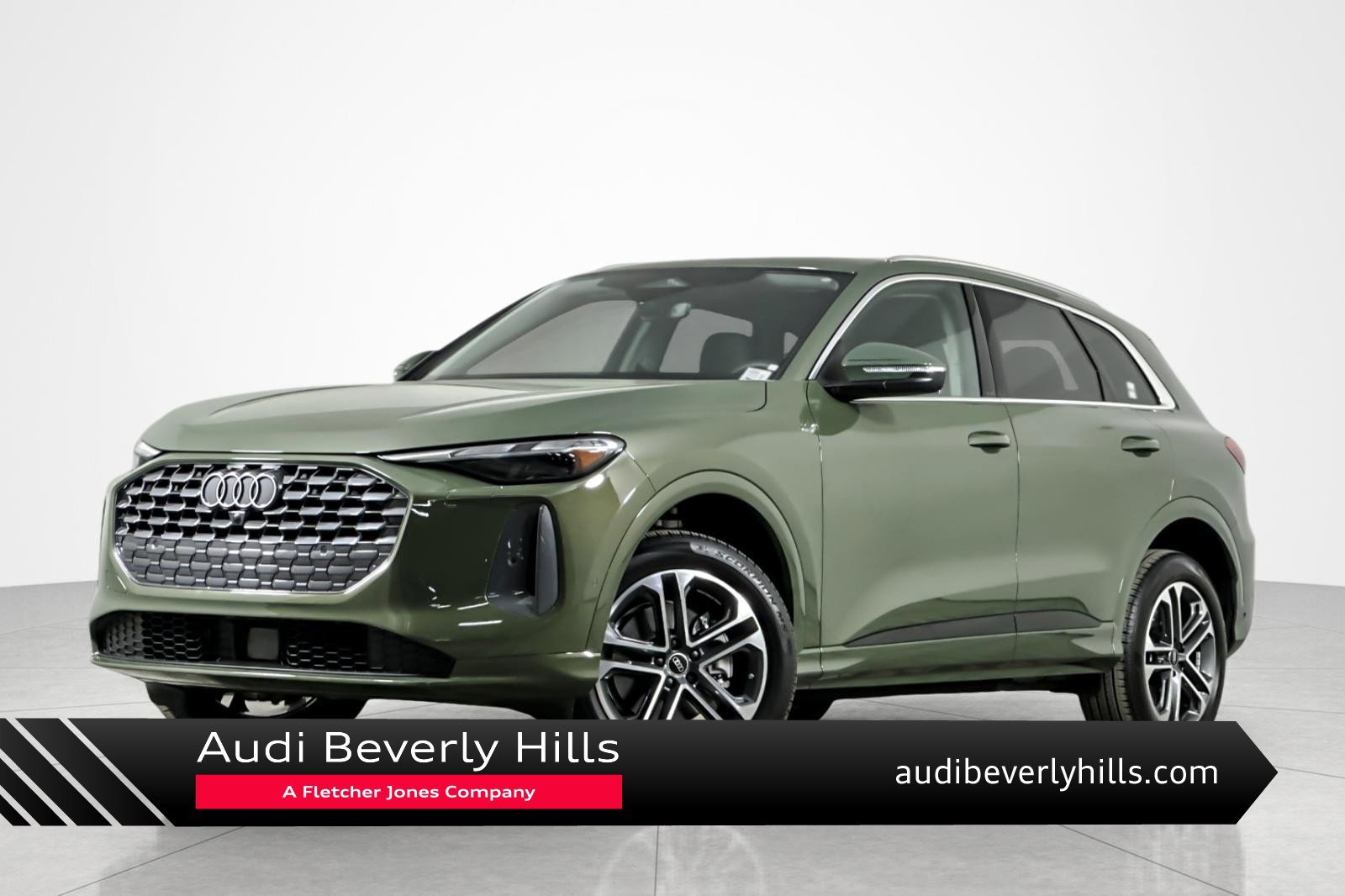 Used 2025 Audi Q5 Premium w/ 19" Wheel Package image 1