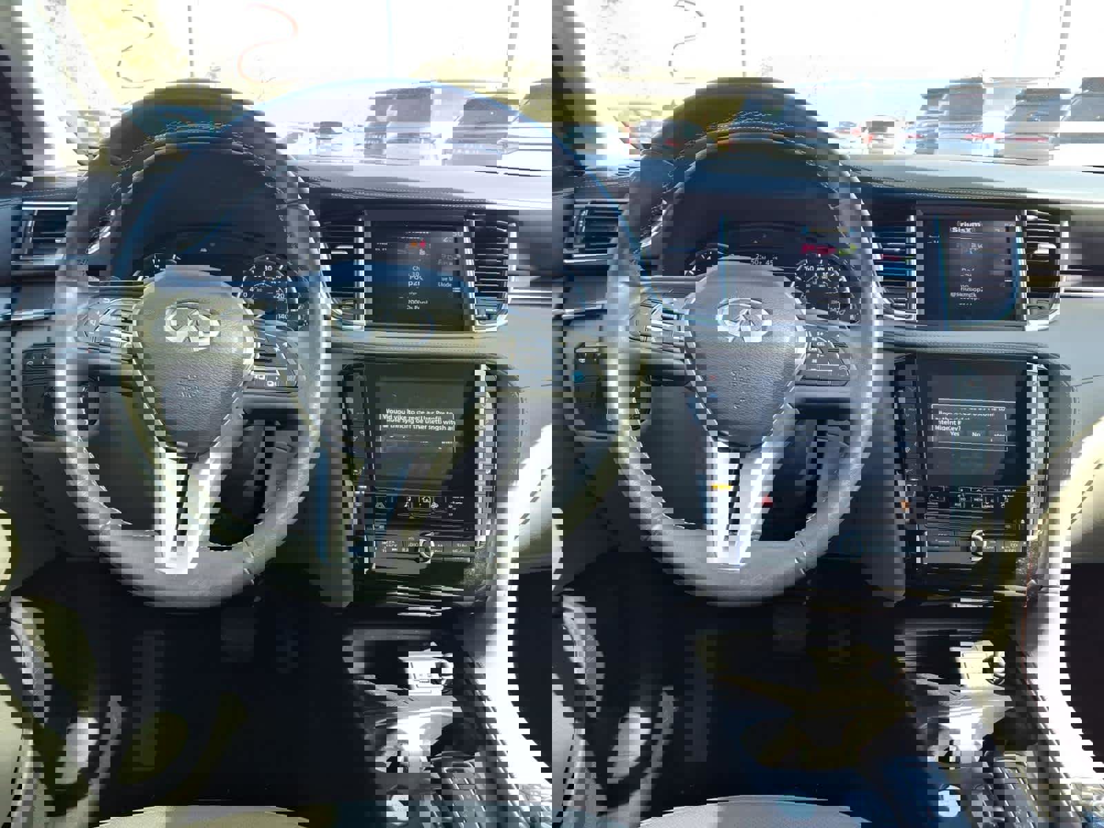 Used 2023 INFINITI QX50 Luxe image 16