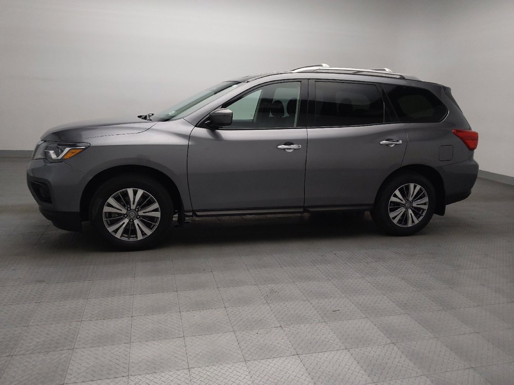 Used 2020 Nissan Pathfinder S image 2
